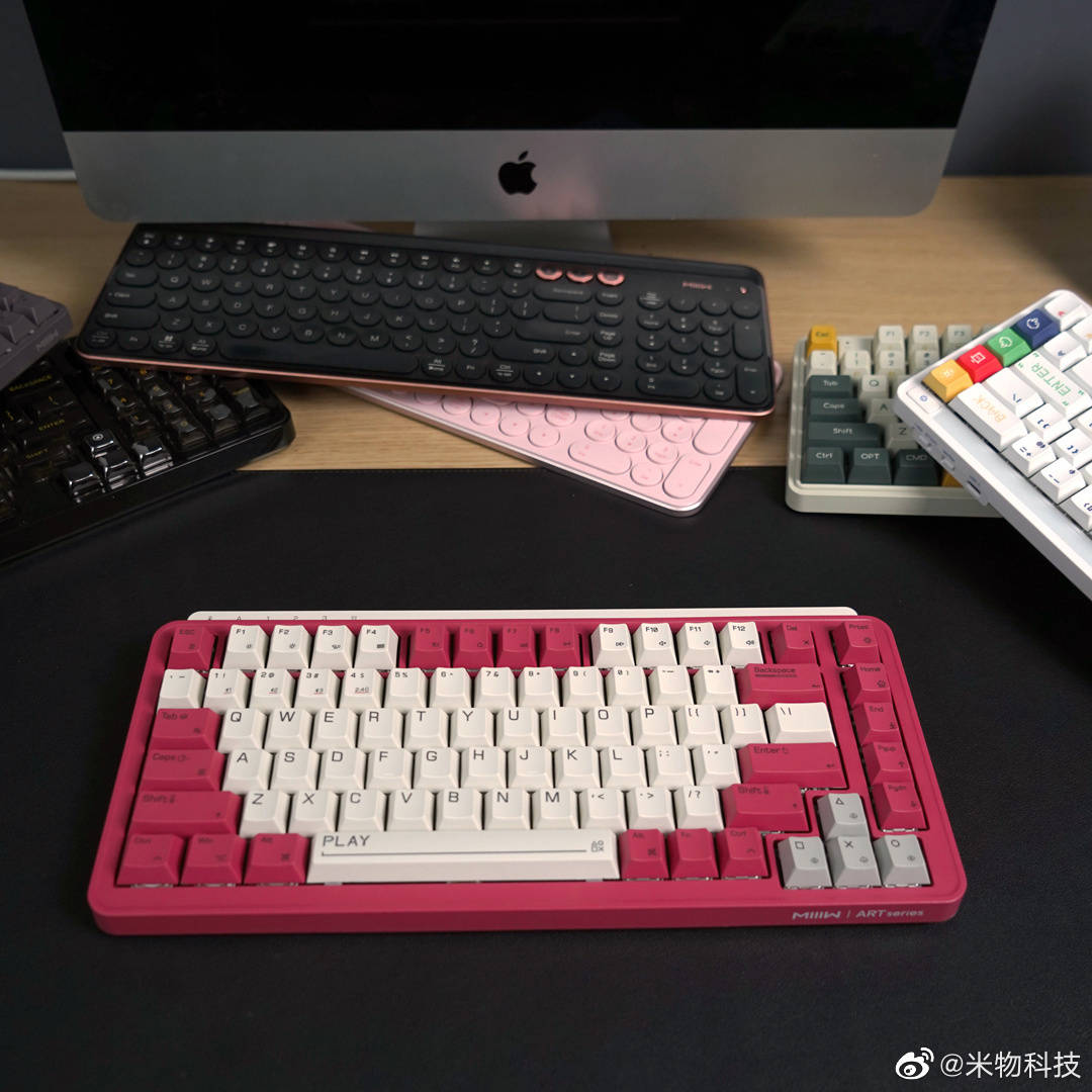 米物科技推出客制化机械键盘BLACK IO 83    将于 3 月 8 日上市，首发价 649 元
