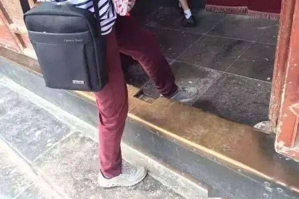 门口这个地方不能乱踩,小心犯了禁忌!_门槛_说法_生活
