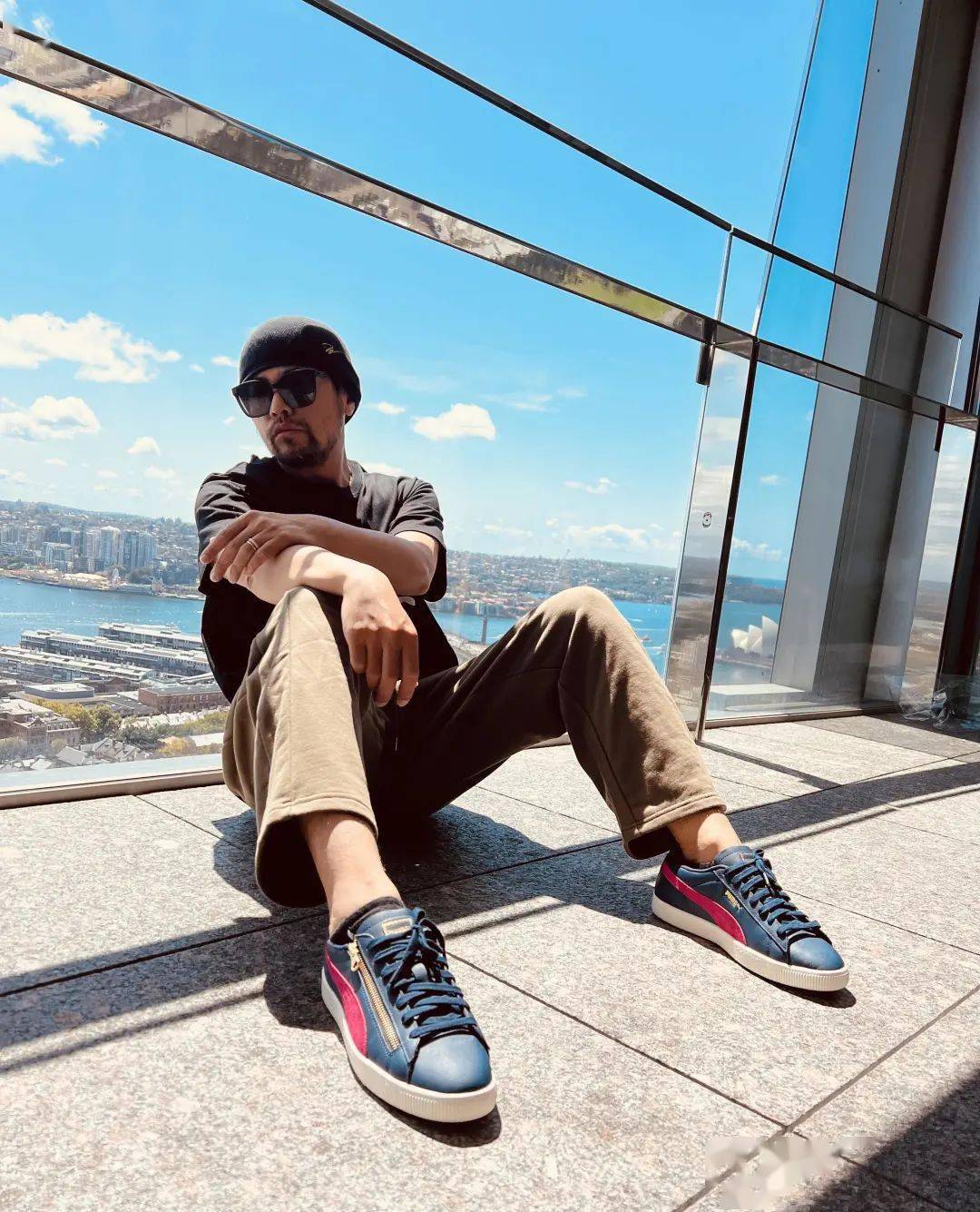 热点快报丨周杰伦晒出全新联名鞋款,这个配色也太适合春游穿了吧!