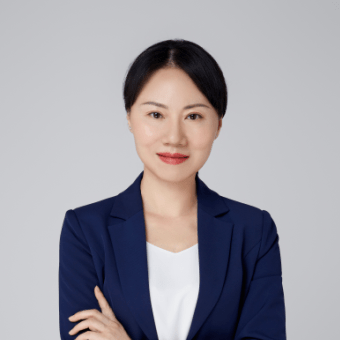 陈芳—中学语文高级教师,现任深圳市南山区荔香学校初中语文科组长及