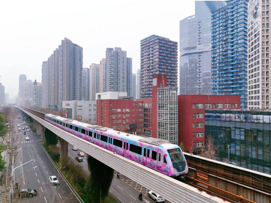 武汉地铁,开往春天.