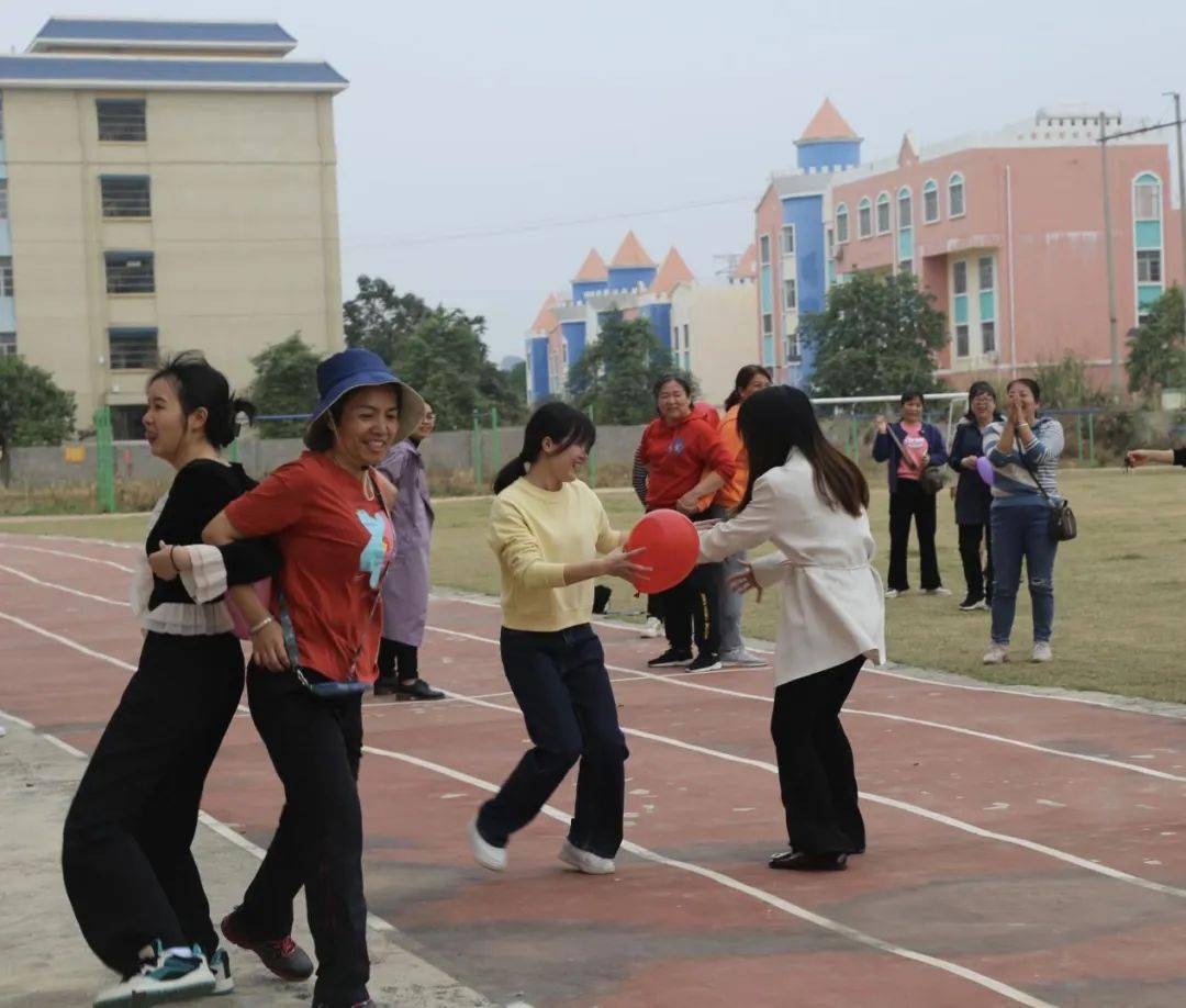 崇左高中校服图片