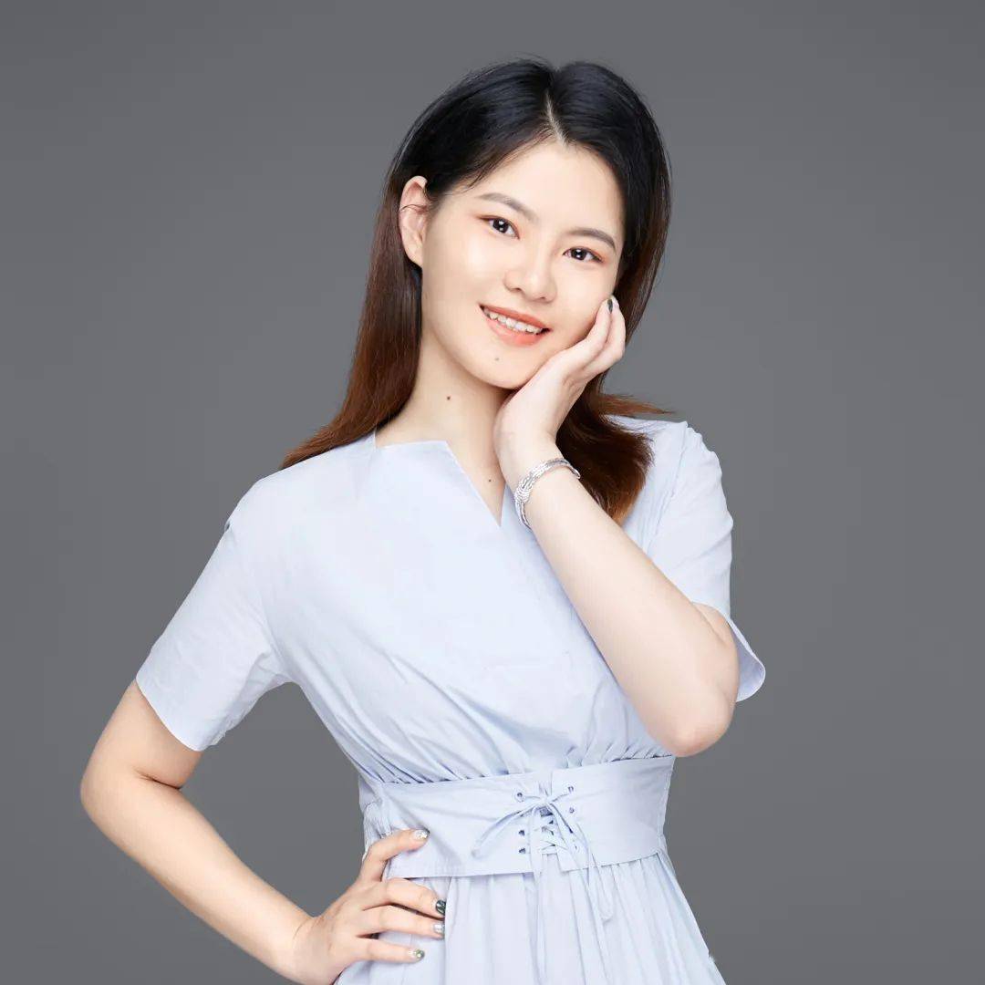 这里有聪明活泼的学生,每一次的课堂反馈都给我新鲜的灵感;有随和友善