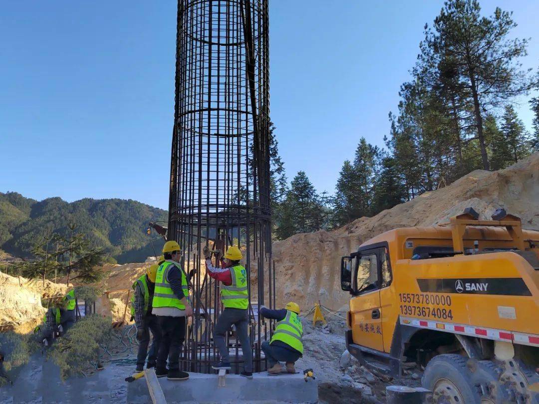 城龙高速南山互通a匝道1号桥桩基施工完成_高速公路_城步_区域