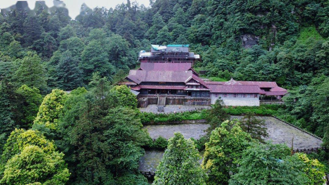 你了解的峨眉山,可能不及这本书的百分之一(文末有福利)_名山_中国
