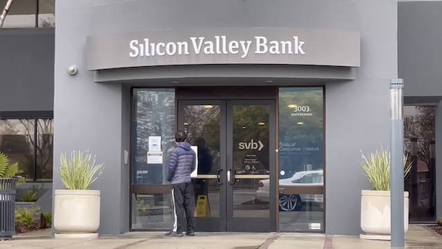 直击美国史上第二大倒闭银行案 硅谷银行会是第一张多米诺骨牌？