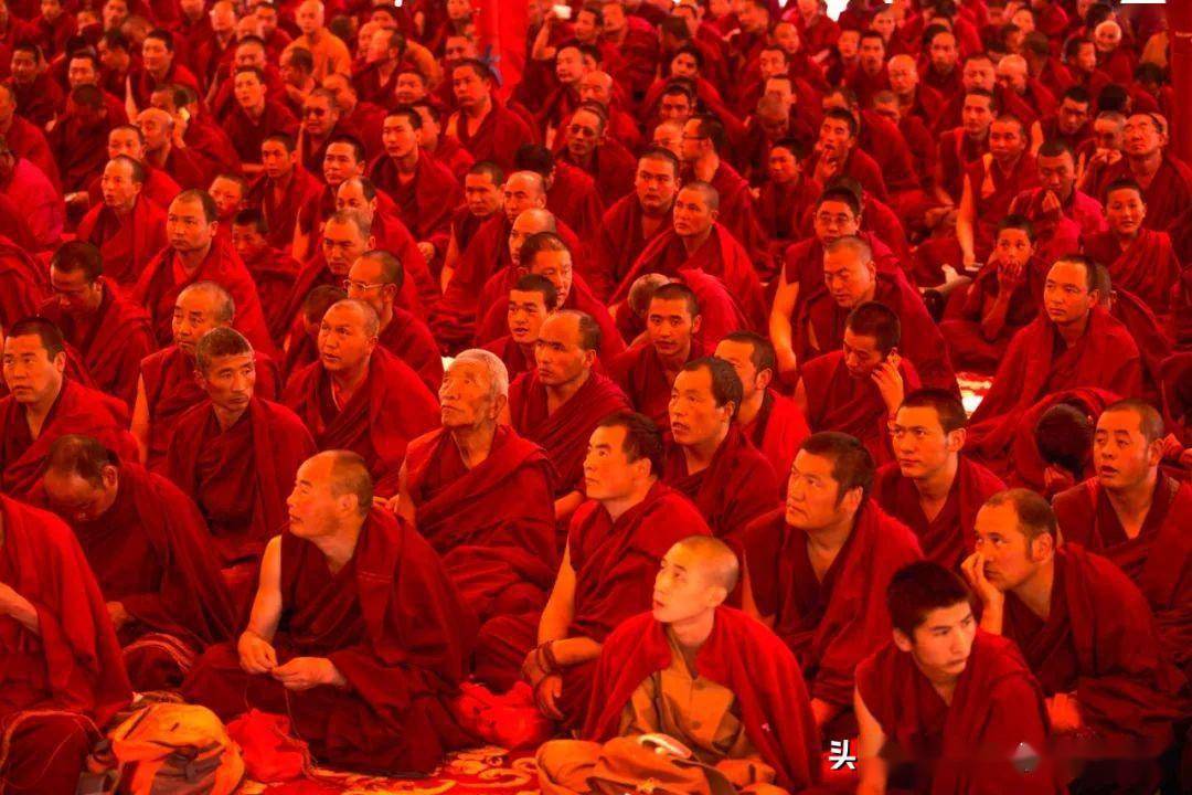 色达,身体和灵魂总要有一个在这里_信仰_生活_地方