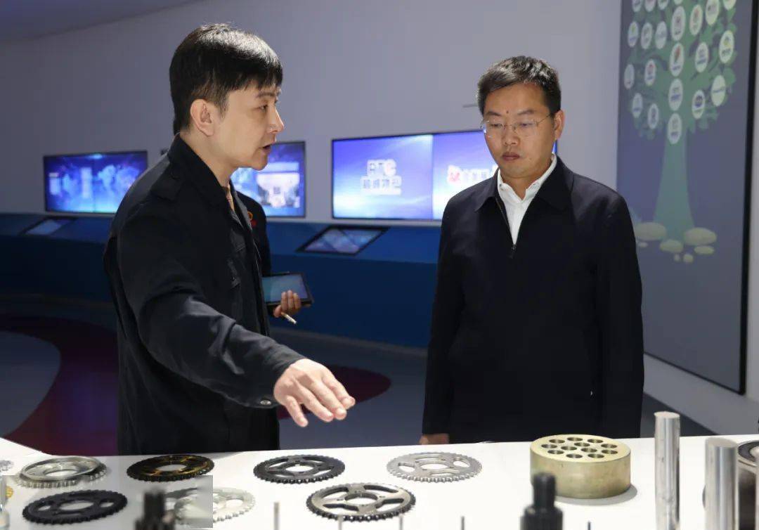 陕西省汉中市略阳县县长刘文荣一行到访荣程集团参观考察