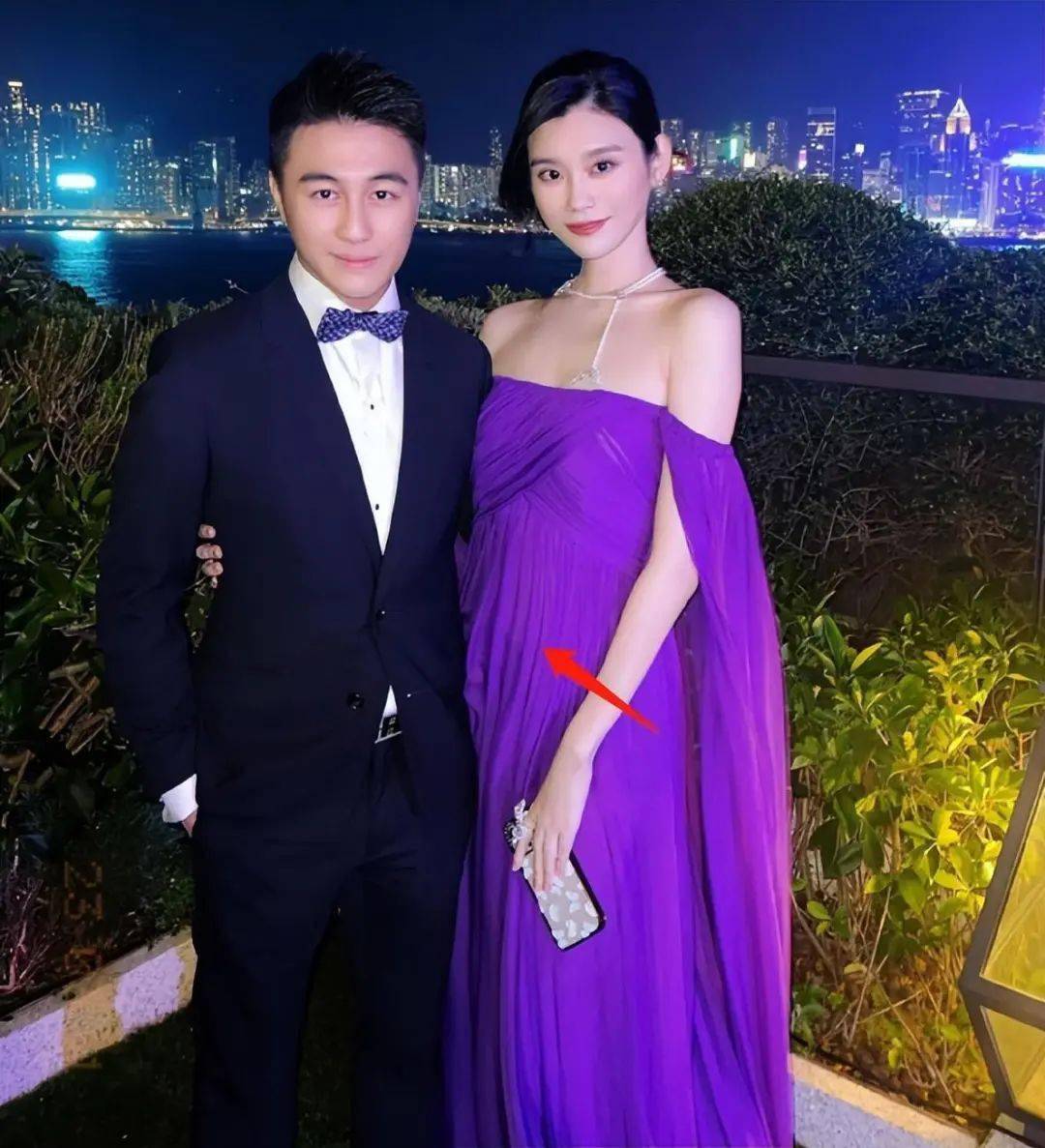 奚梦瑶近照被质疑怀三胎,小腹微隆还穿低跟鞋,曾被婆婆催生六孩_肚子