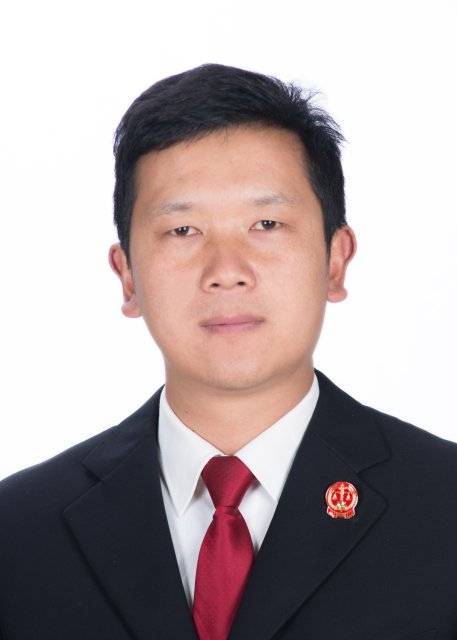 市西山区人民法院民三庭一级法官尚显达,云南云都律师事务所主任吴涛