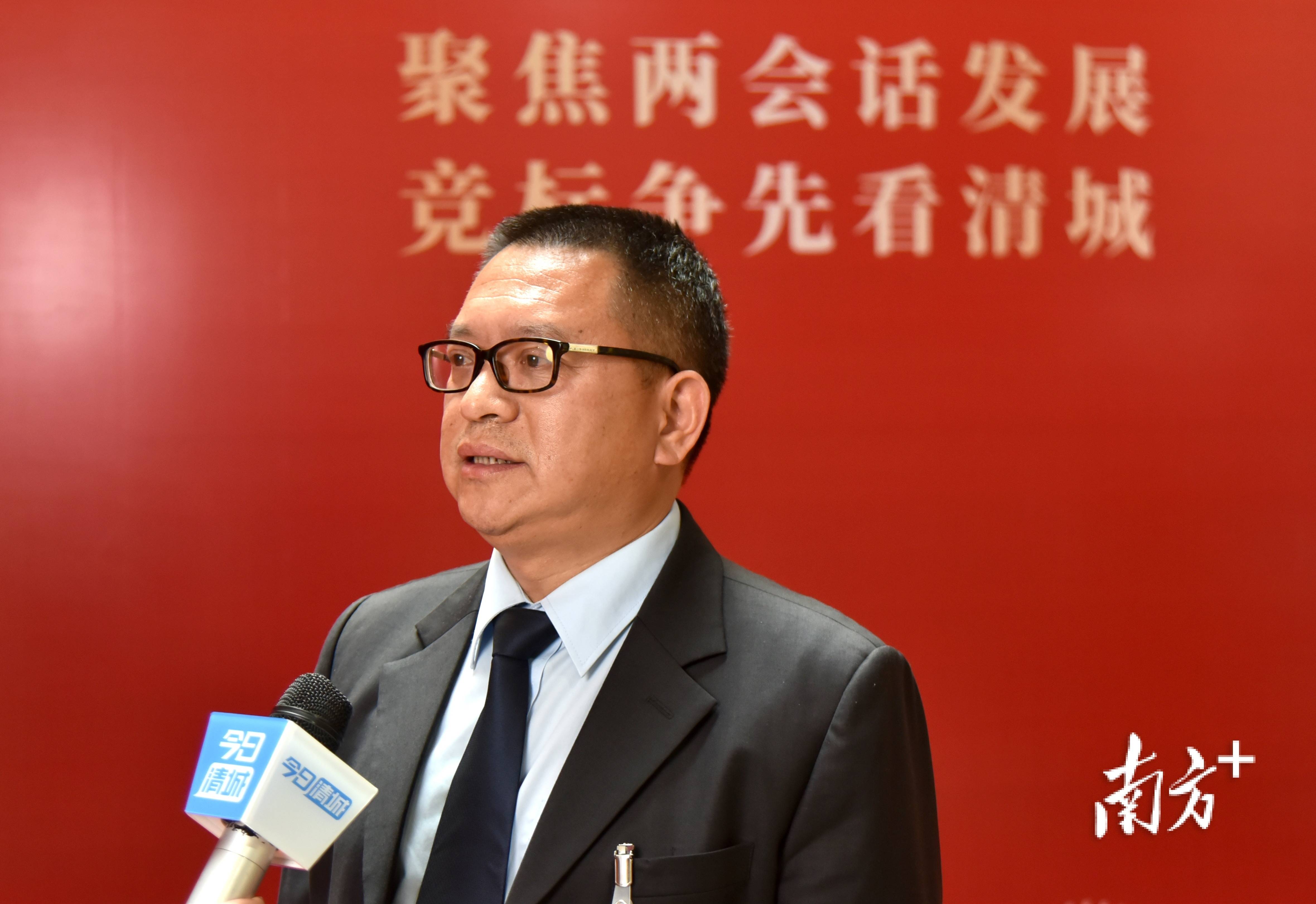 聚焦清城两会|人大代表李卫国:让更多优质医疗资源下沉基层_飞来峡镇