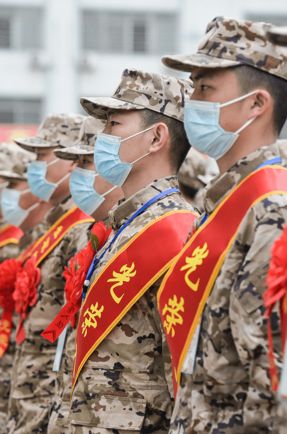 新兵来了！武警湖南总队新兵团迎来2023年度春季新兵_战友_训练_军旅