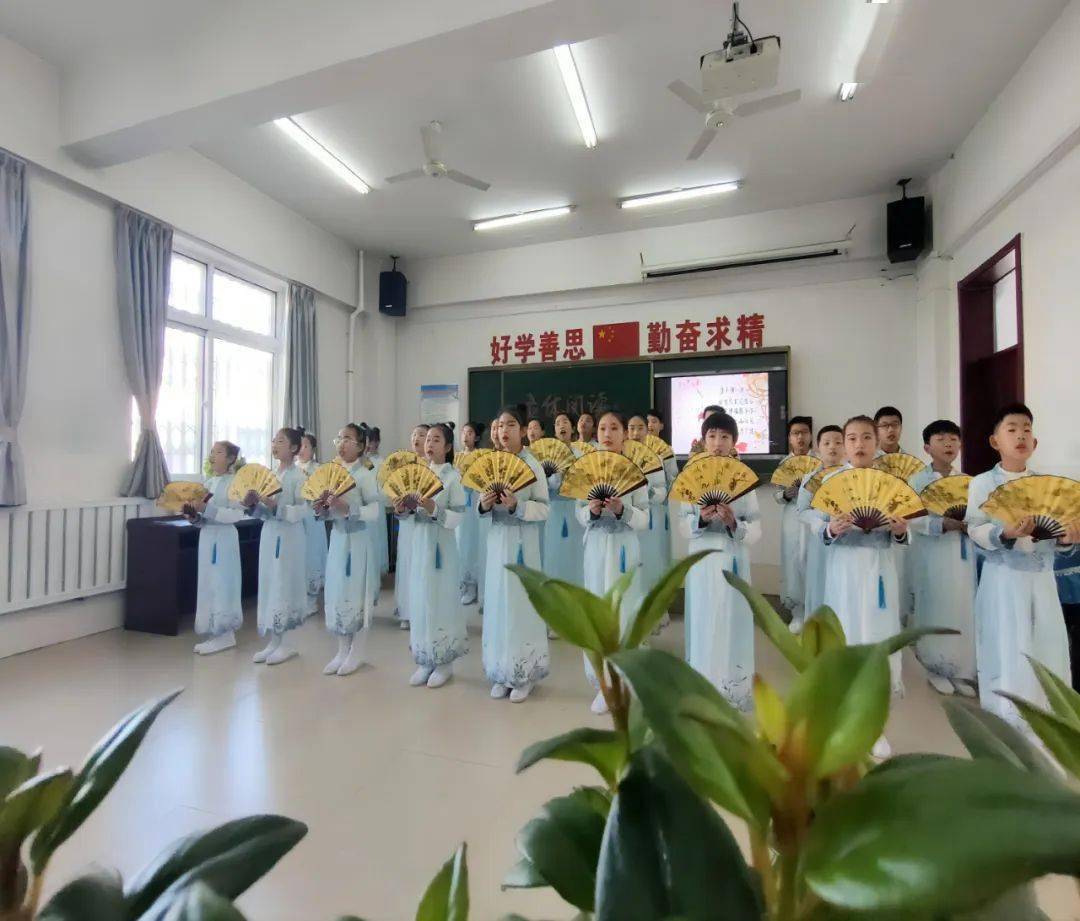 "感受读书之美,尽享读书之乐"——弓长岭区新建小学开展立体阅读活动