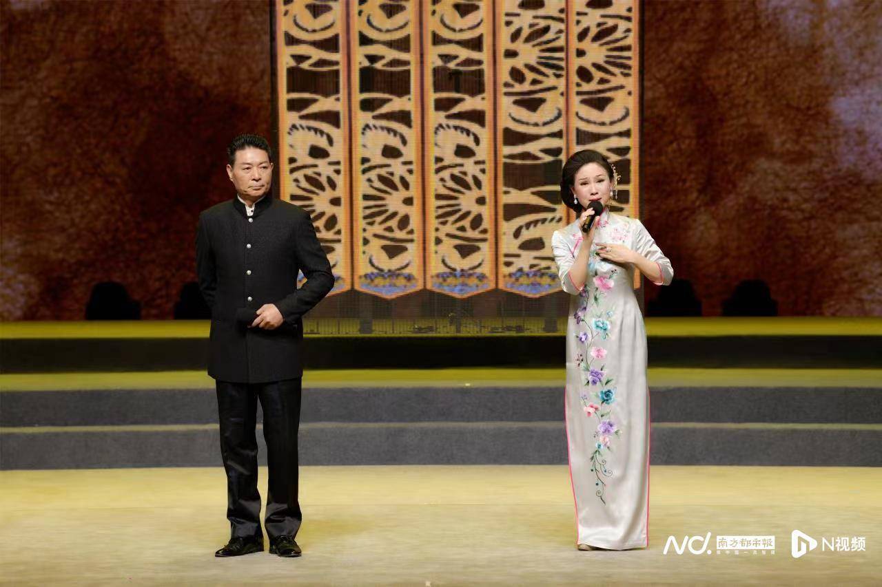 其中,崔玉梅个人演唱了粤歌《中国梦·梅花情》,表演了粤剧《刑场上的