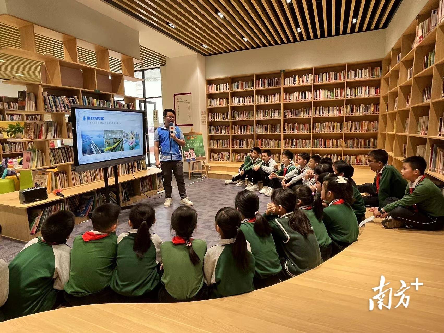 中山川务：践行节水环保，小学生争当“护河员”