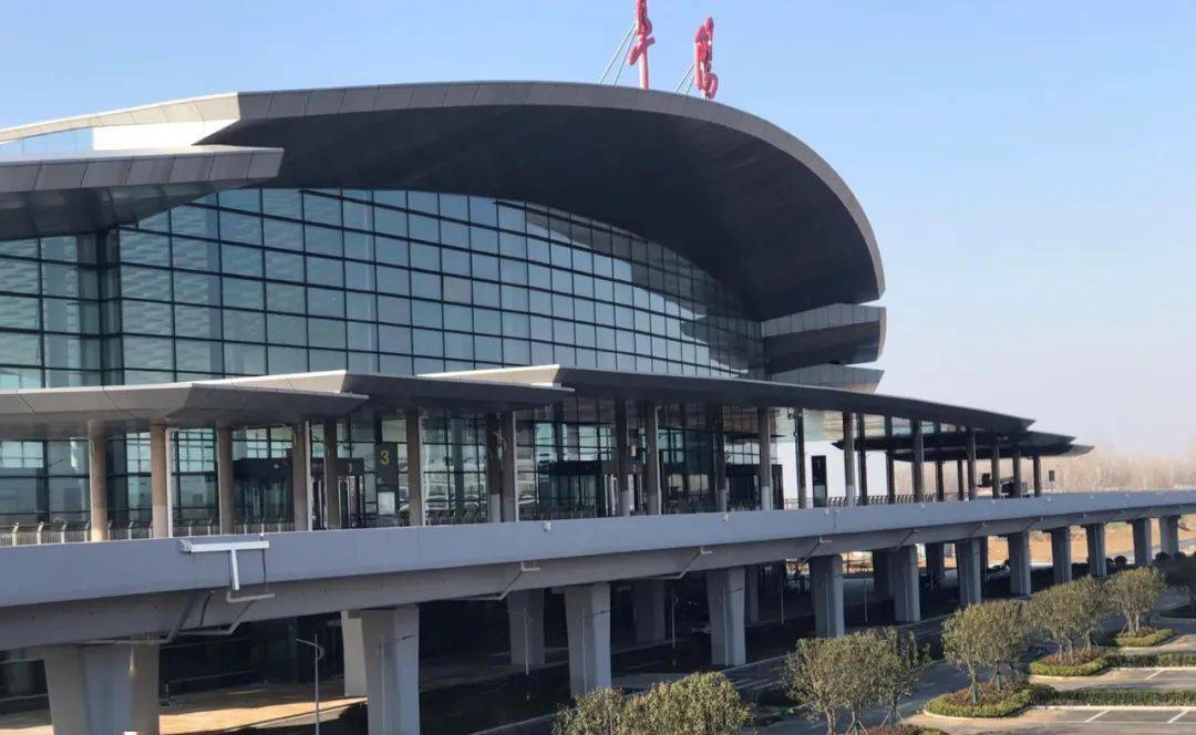 全长超680米很多市民都想第一时间体验阜阳新机场也会成为阜阳新地标!