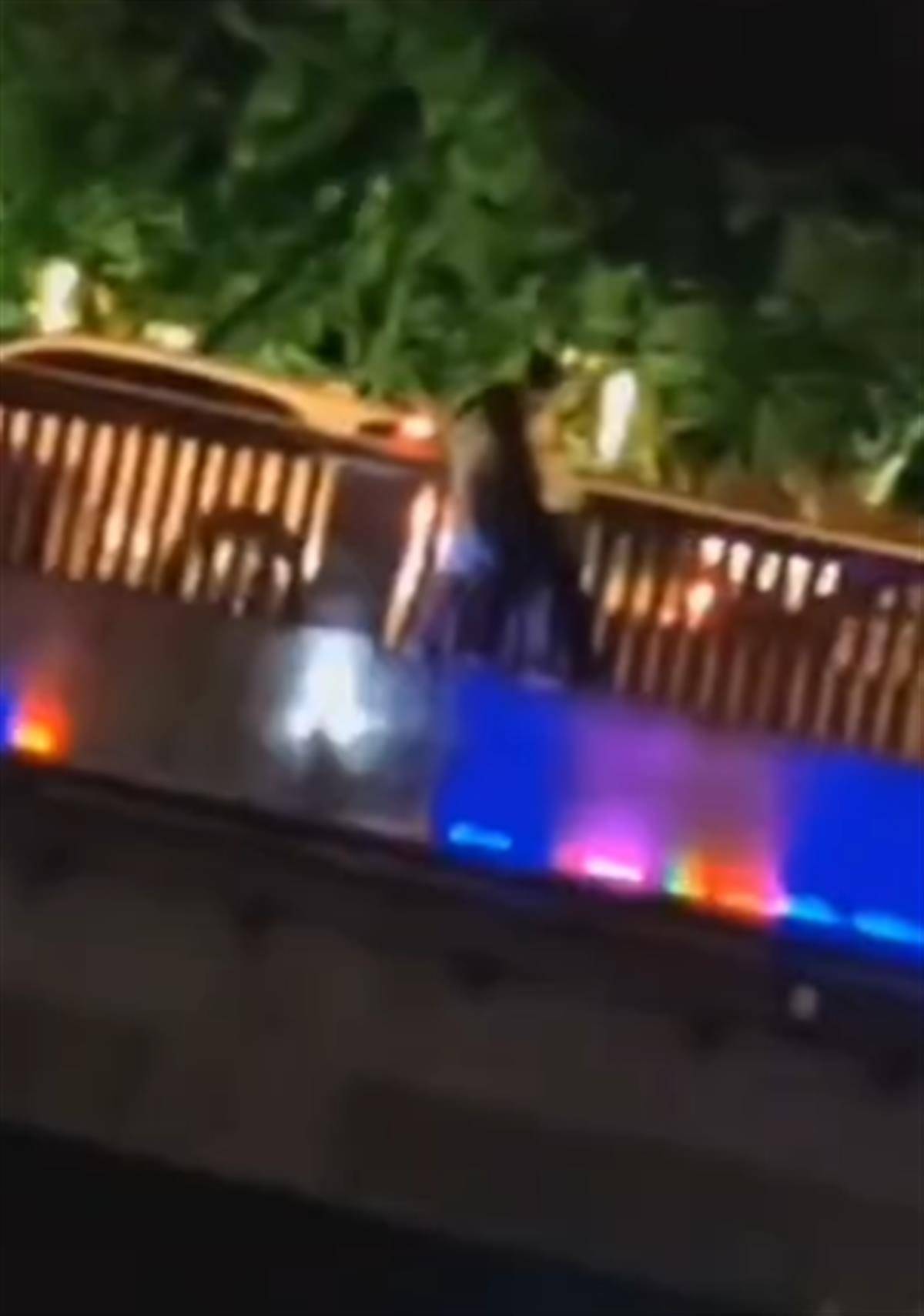 四川自贡两男女坠桥，事前双方有争执，警方：人已救起，正在调查 
