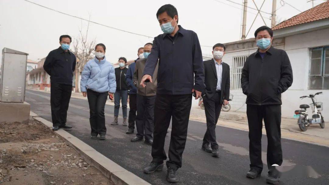 县委副书记丁会强出席会议并讲话.副县长关立董出席会议.