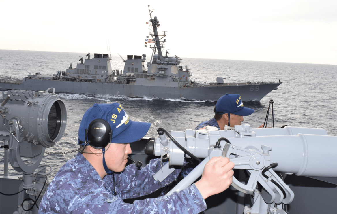 "米利厄斯"号与日本海自军演23日"米利厄斯"号闯入我国西沙领海前,上