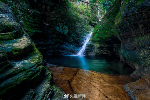 【世界水日·节水周】水只是水吗？它还能够是——泽 漾 渊 湍 潭 涯 涛 澜 涧 雨 雪 雾 冰 露 霜 泉 河 渠 江 湖 海