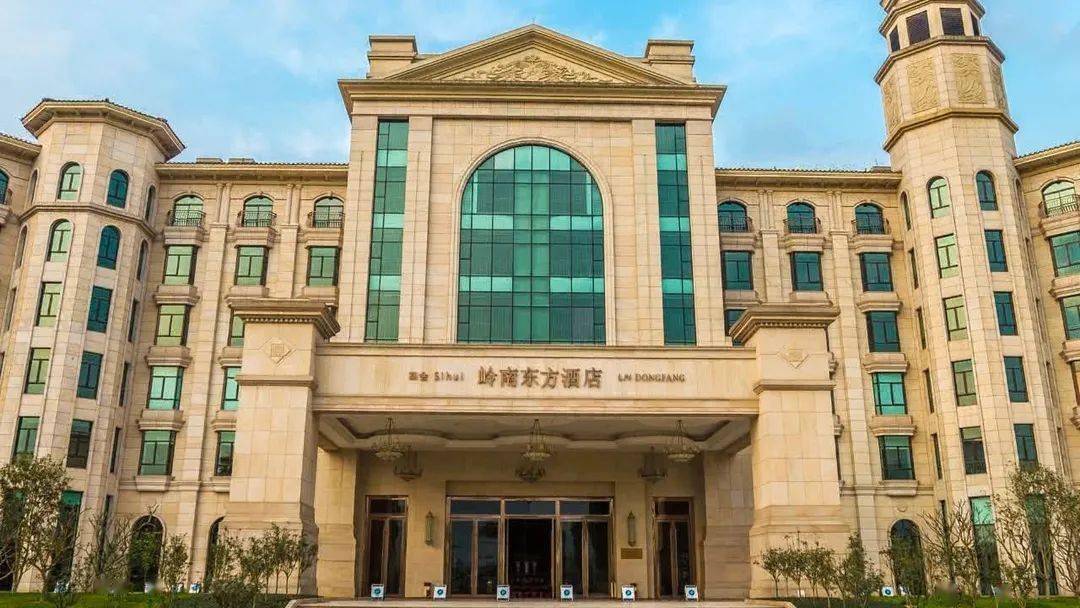岭南东方酒店,贞山宾馆等相映生辉,不但为游客提供山水之间的体验