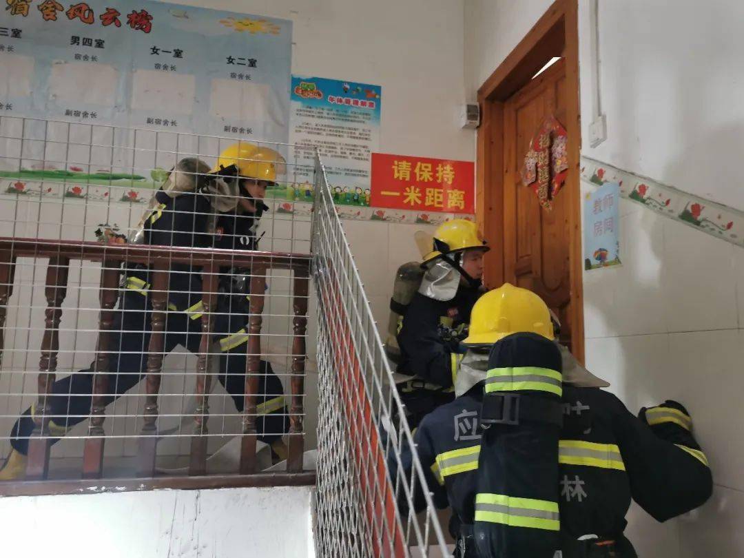 容县消防救援大队图片
