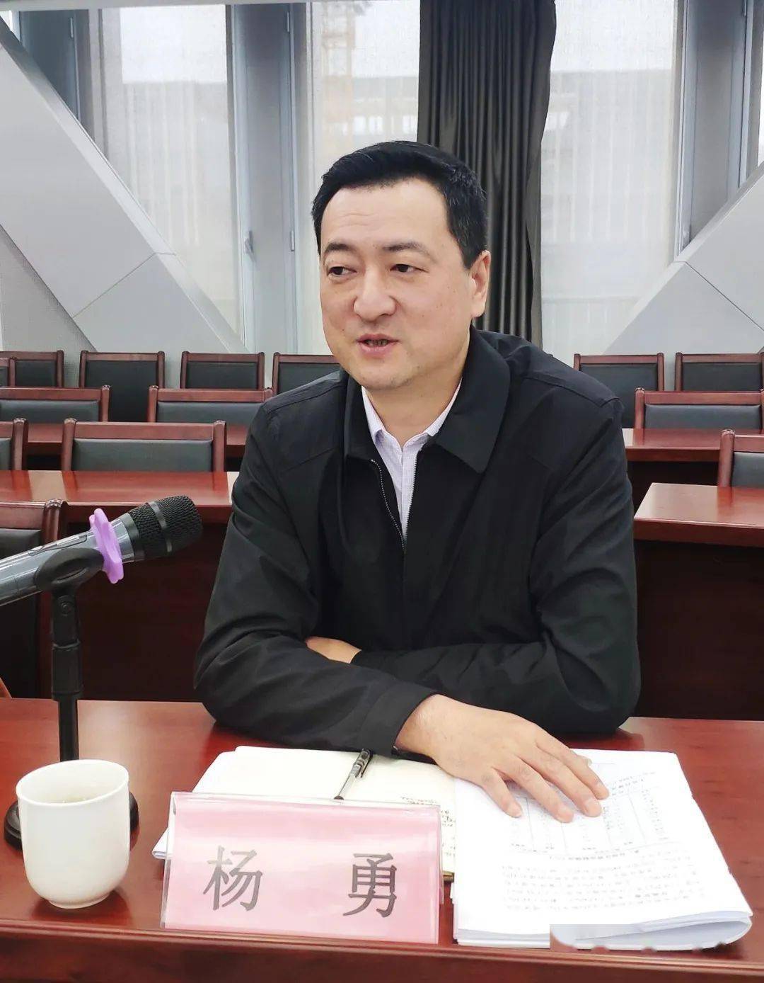 杨勇指出,在当下这一关键阶段,文旅部门要重点抓好以下工作:建立重点