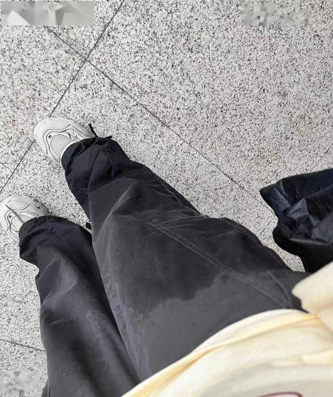 武汉暴雨 i 下辈子我还来财大学游泳_小妞_宿舍楼_鞋里