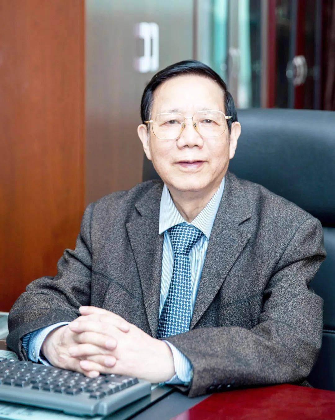 【专家话长寿】跟国医大师潘敏求这样做,百病不生_运动_食物_五脏