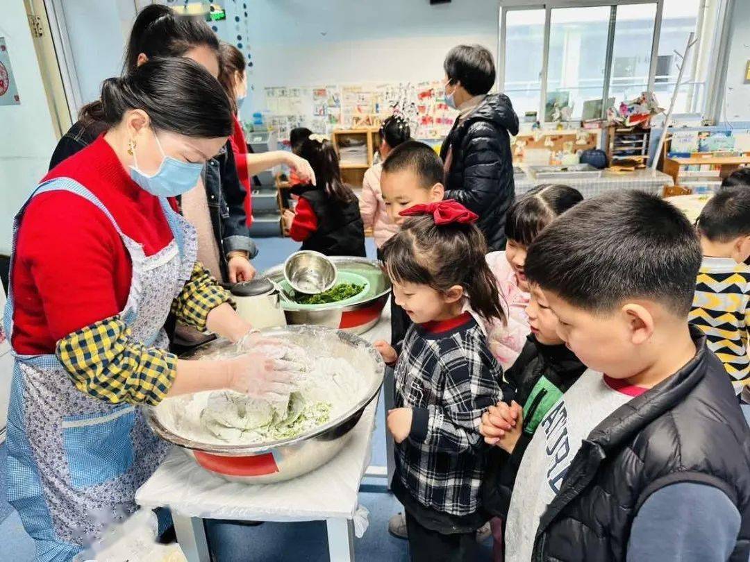 市清河幼兒做青團-海鹽縣機關幼兒園做青團-桐鄉經濟開發區中心幼兒園