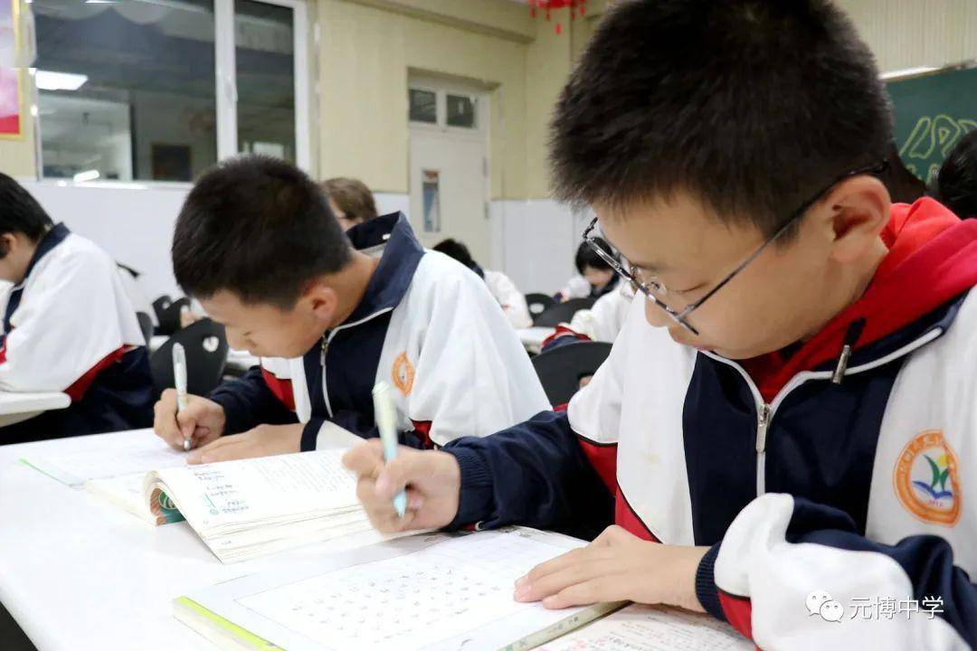 朔州元博中学:笔墨书春意古韵逸校园