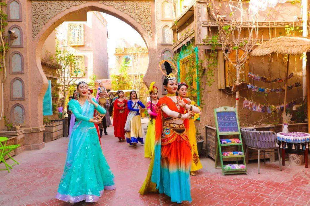 号外!喀什古城丝路驼队表演看这里→_公主_游客_西域