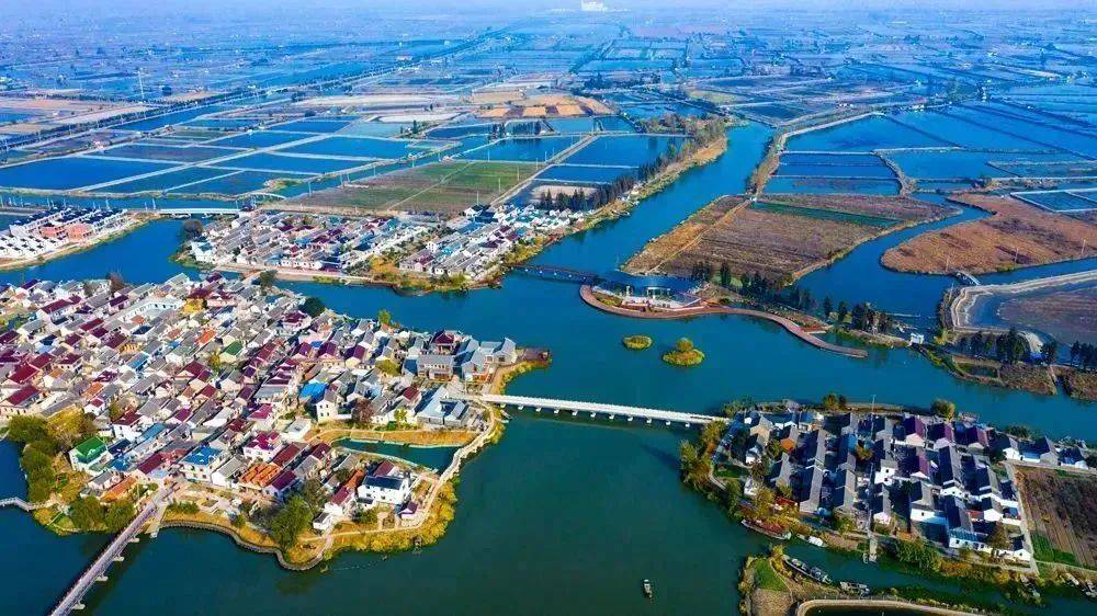 刘泽村,位于兴化市海南镇东南隅,东邻盐靖高速,北接s351,西连s232