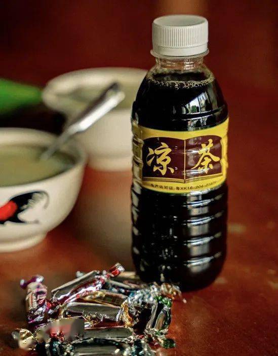 最适合广西人体质的饮料,那还得是凉茶!下火又好喝,很难不爱!