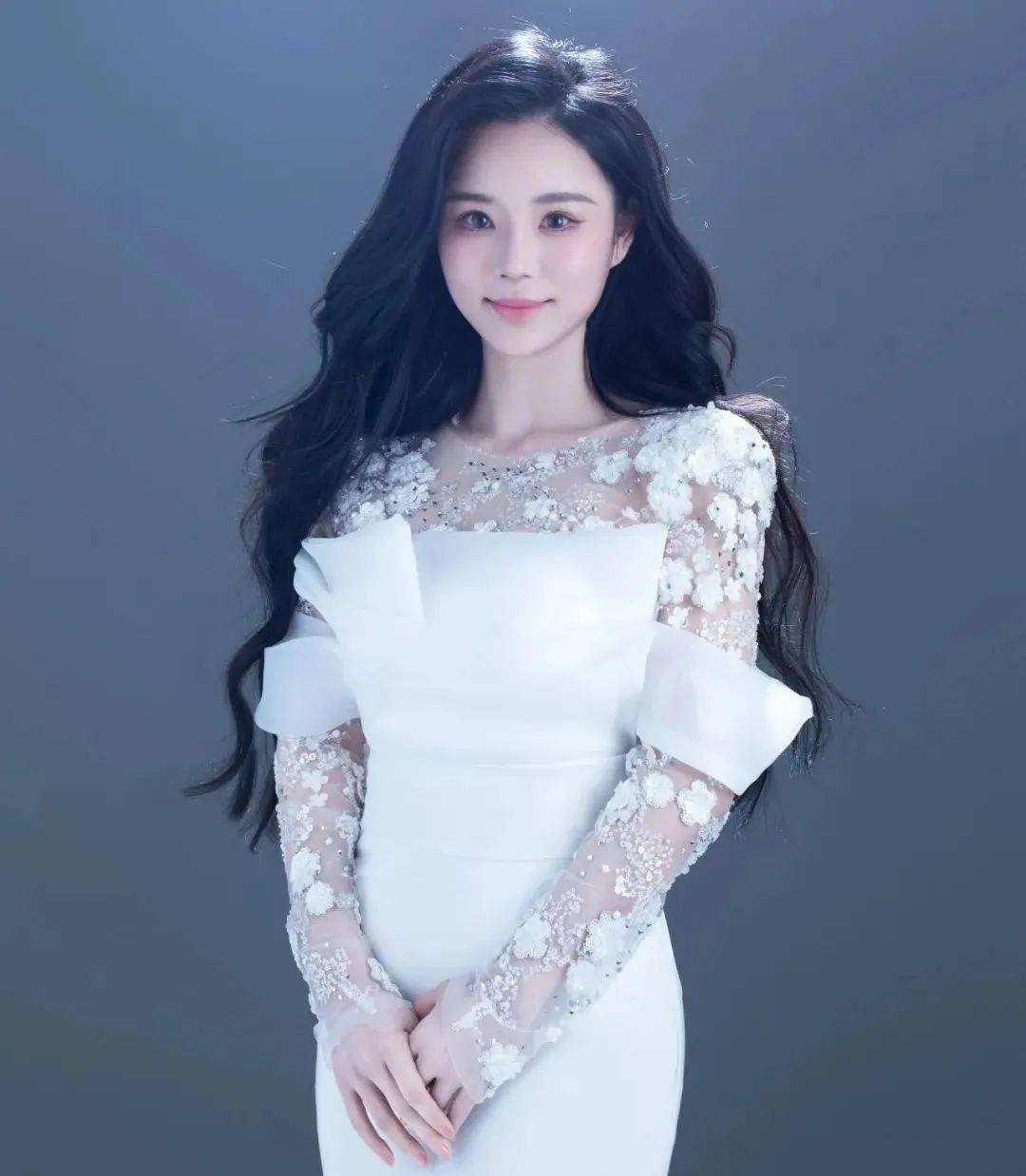 傅莉珊男中音:刘扬女高音:陈思演出阵容(按出场顺序排序,简介附后)