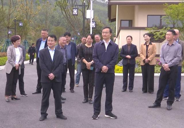 县委书记张小川,县委副书记,县长刘诗河,县委副书记刘秋天,县人大