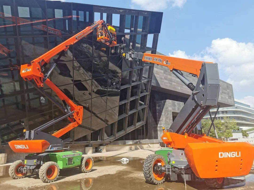 鼎力推出纯电动玻璃吸盘车,最大吸力1500kg!_搜狐汽车_搜狐网