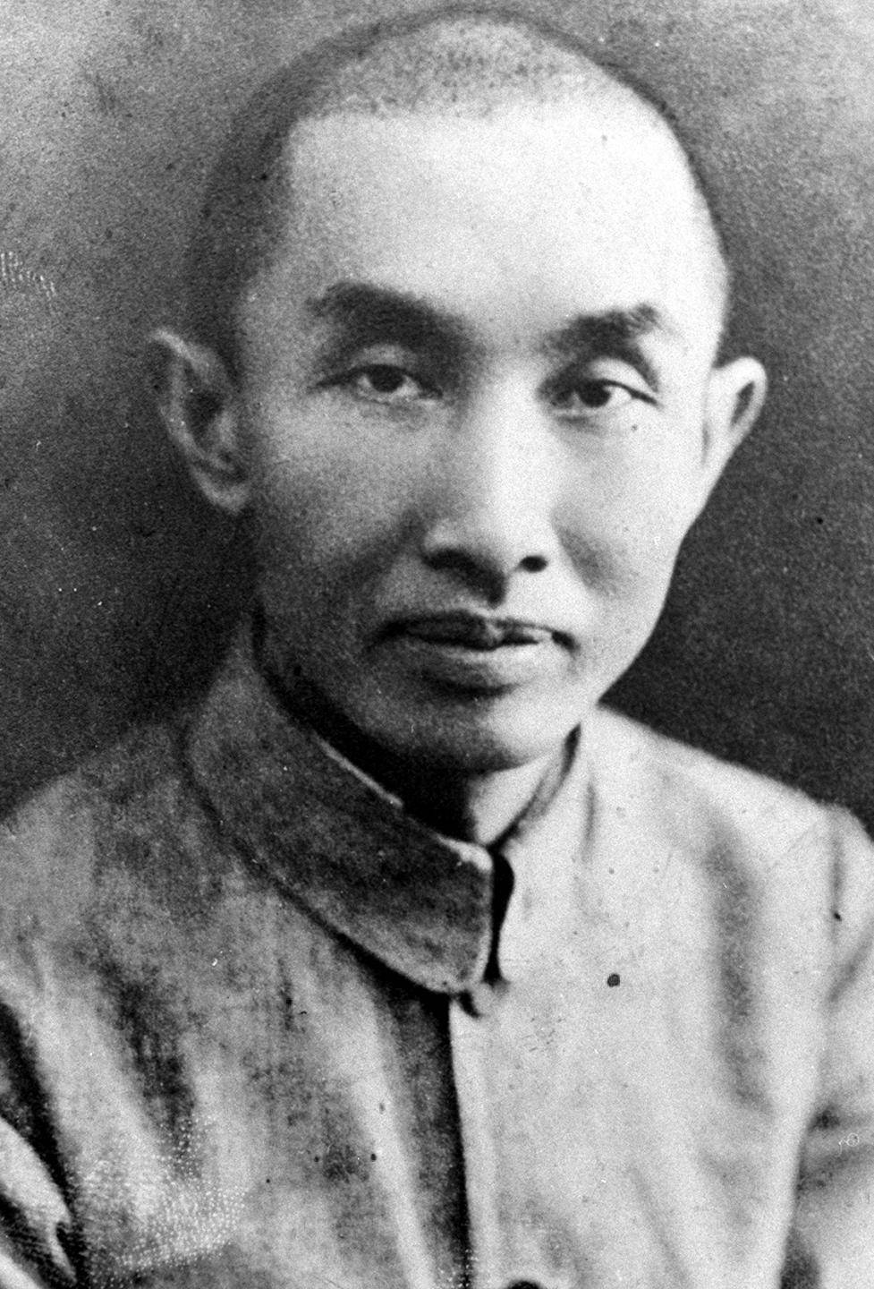 追怀典范卢作孚_教育_上海街_发展
