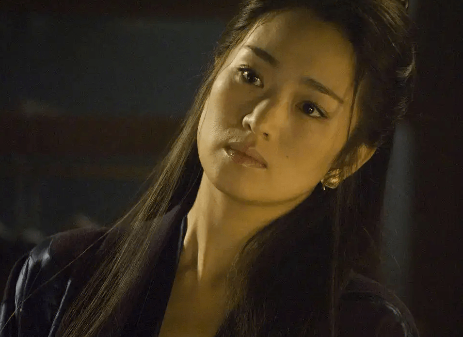 巩俐的美,真的一直被低估了!看看这些照片你就懂了!_电影节_带着_什么