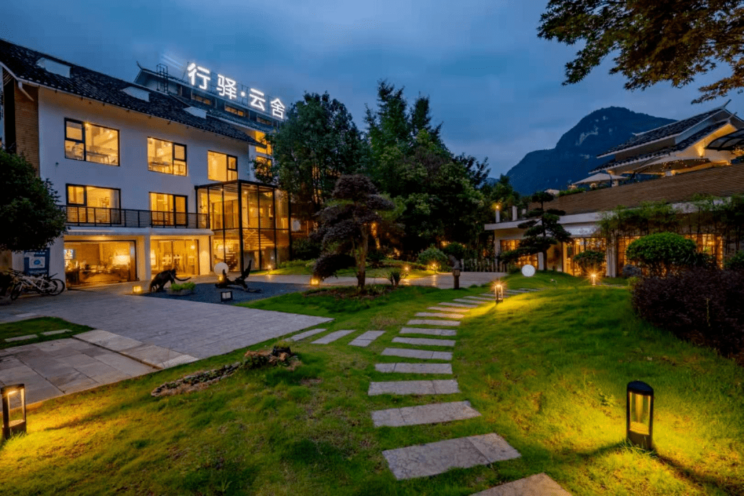 行驿云舍姑苏小院梵静山舍同时,"四减半"优惠活动还在进行中,门票