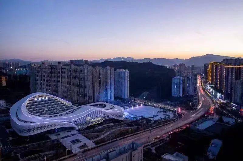 活动组委会办公室设在十堰广电传媒集团文旅部.