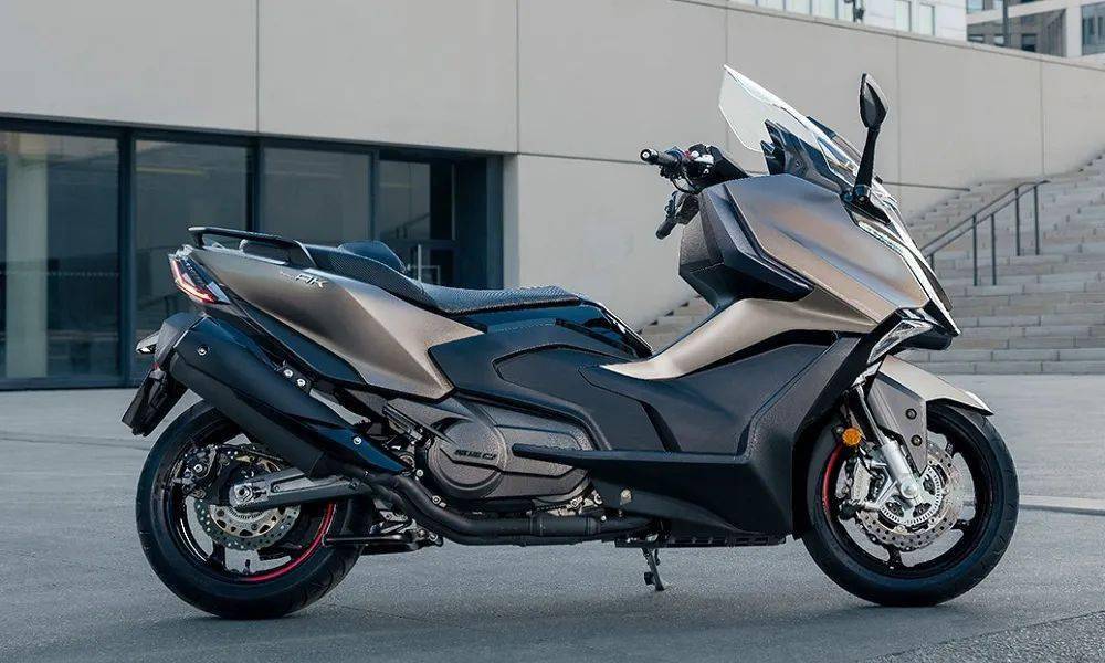 光阳新款ak550跑羊现身内地._搜狐汽车_搜狐网