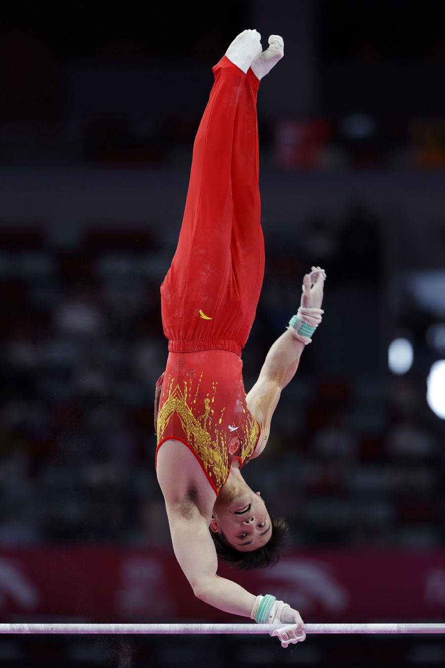 中国女子单杠冠军图片