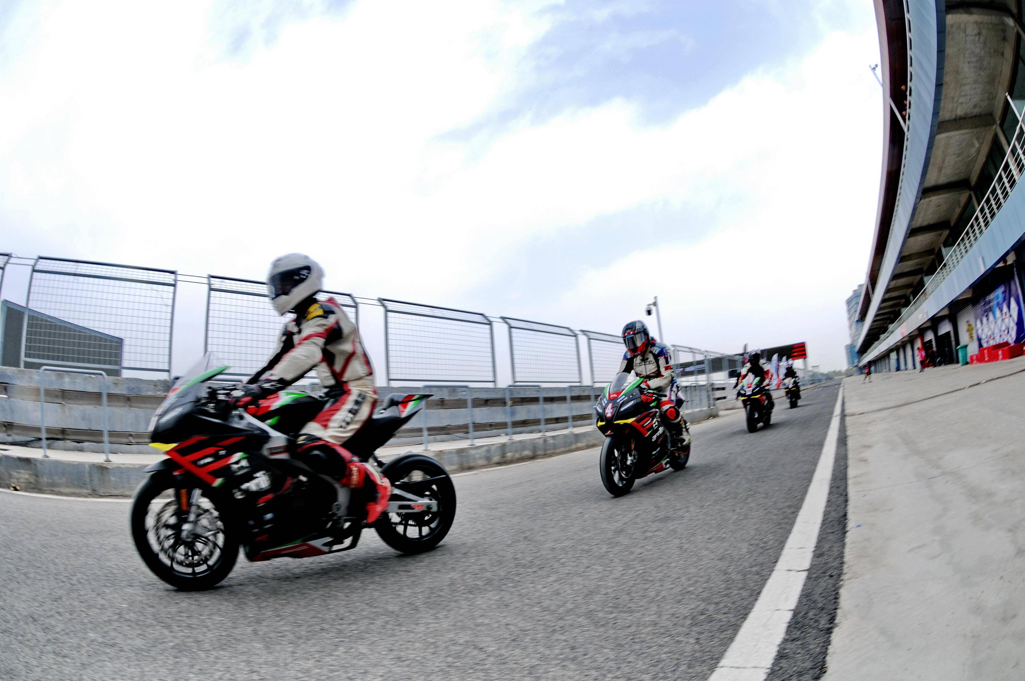 aprilia 赛道学院 pff 初级驾驶课程 山东菏泽_活动_国际赛车场_训练