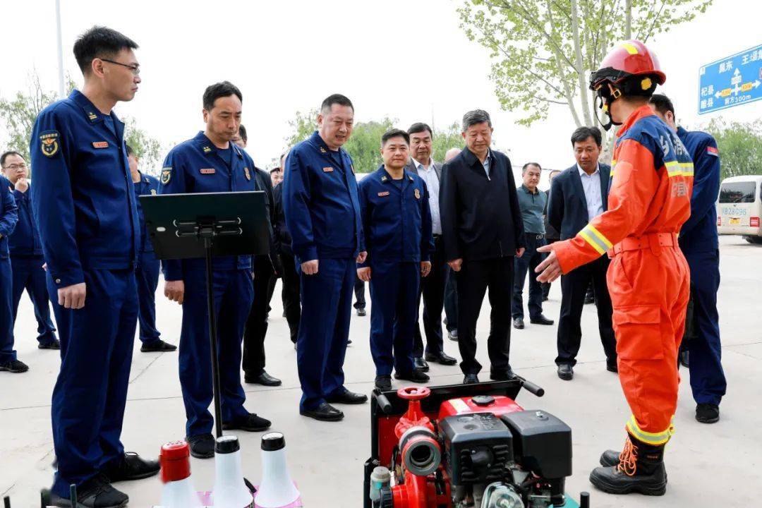 就做好全市基层消防力量建设工作,王国庆副市长强调