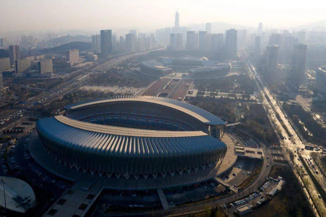 济南奥体中心体育场图文编辑:支云传媒