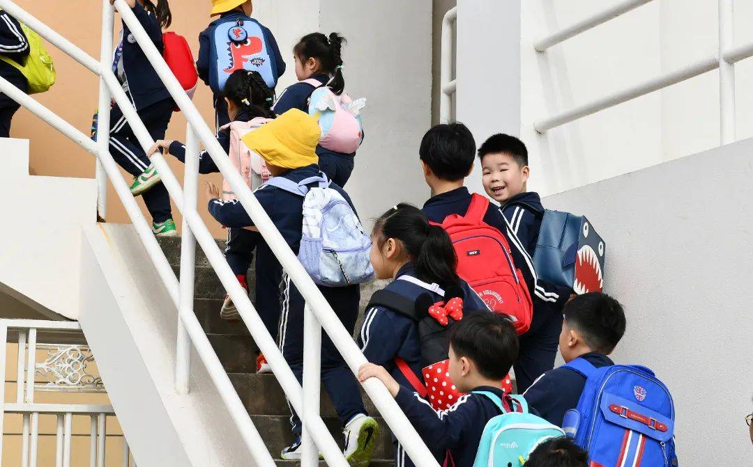 幼小衔接 携手同行——记余姚市机关幼儿园大班段师生来我校参观(体验