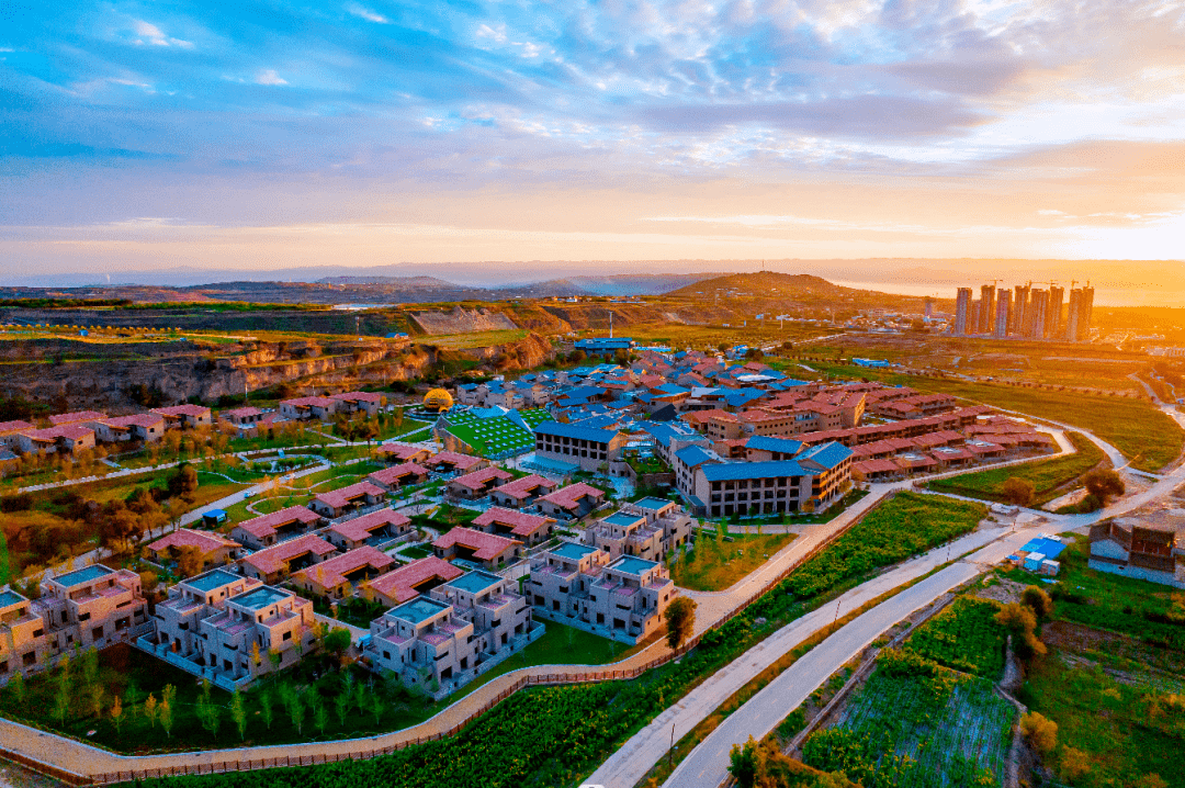 栖云山李家庄田园综合体培育新业态燃起三把"火"_小镇_美食_旅游