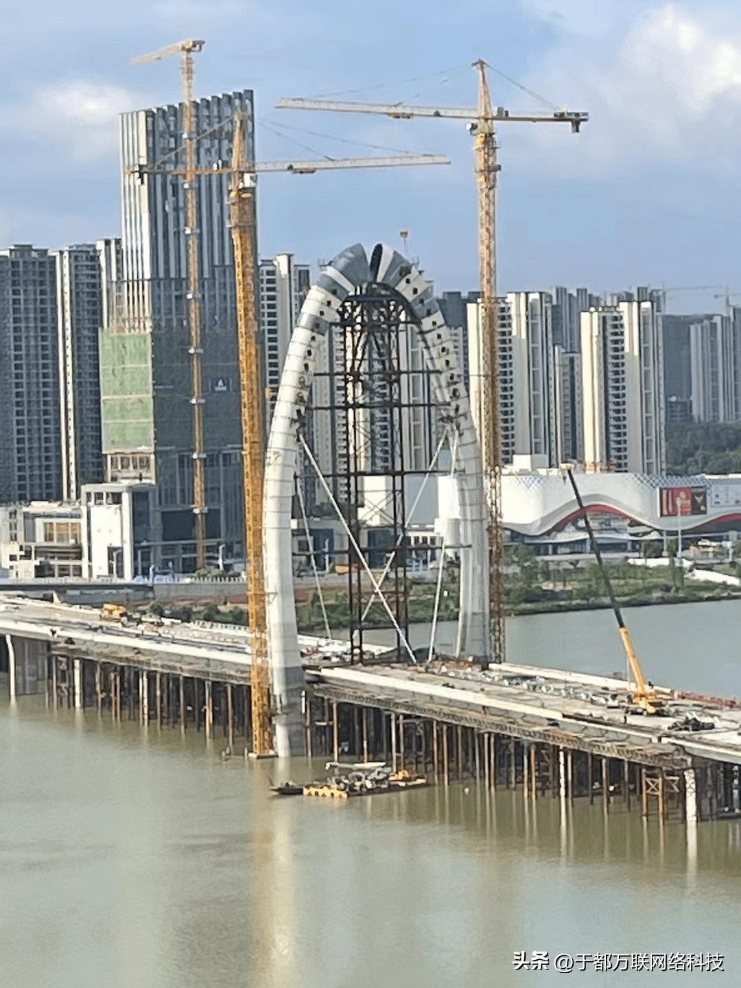 于都集结大桥封顶大吉_贡江_老城区_渡江