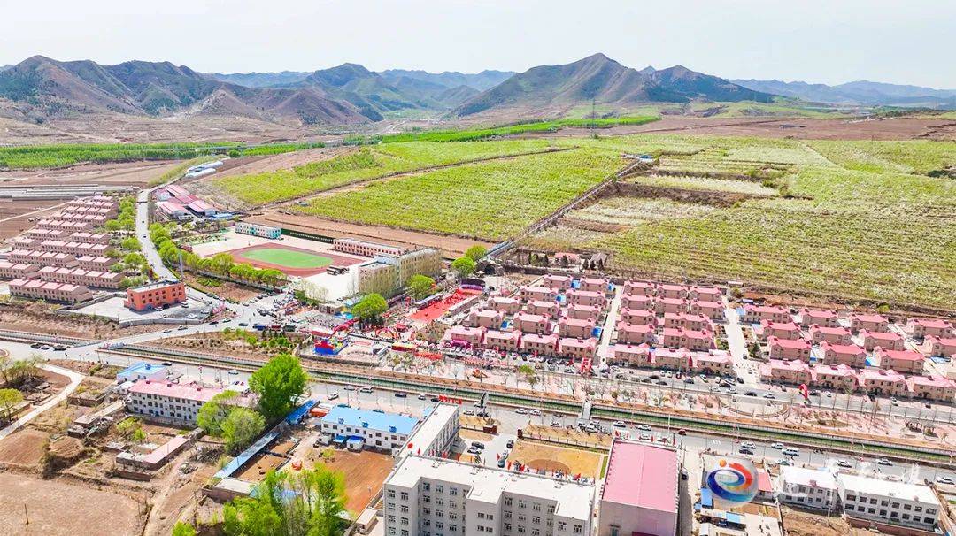 2023年建平县乡村旅游启动仪式暨小平房村第三届梨花节盛大开幕,千亩
